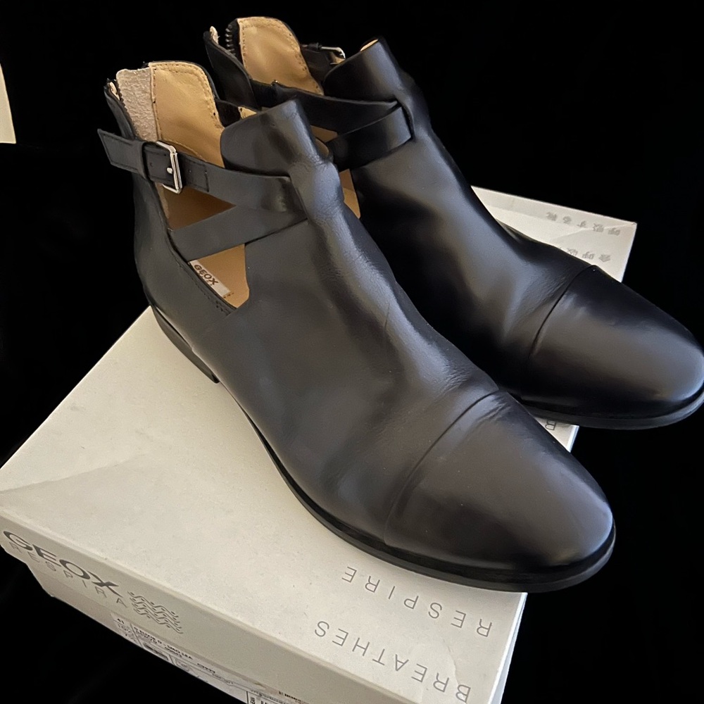 Geox Elixir - SMO.Lea Women's Black Leather Ankle Boots 10.5/41